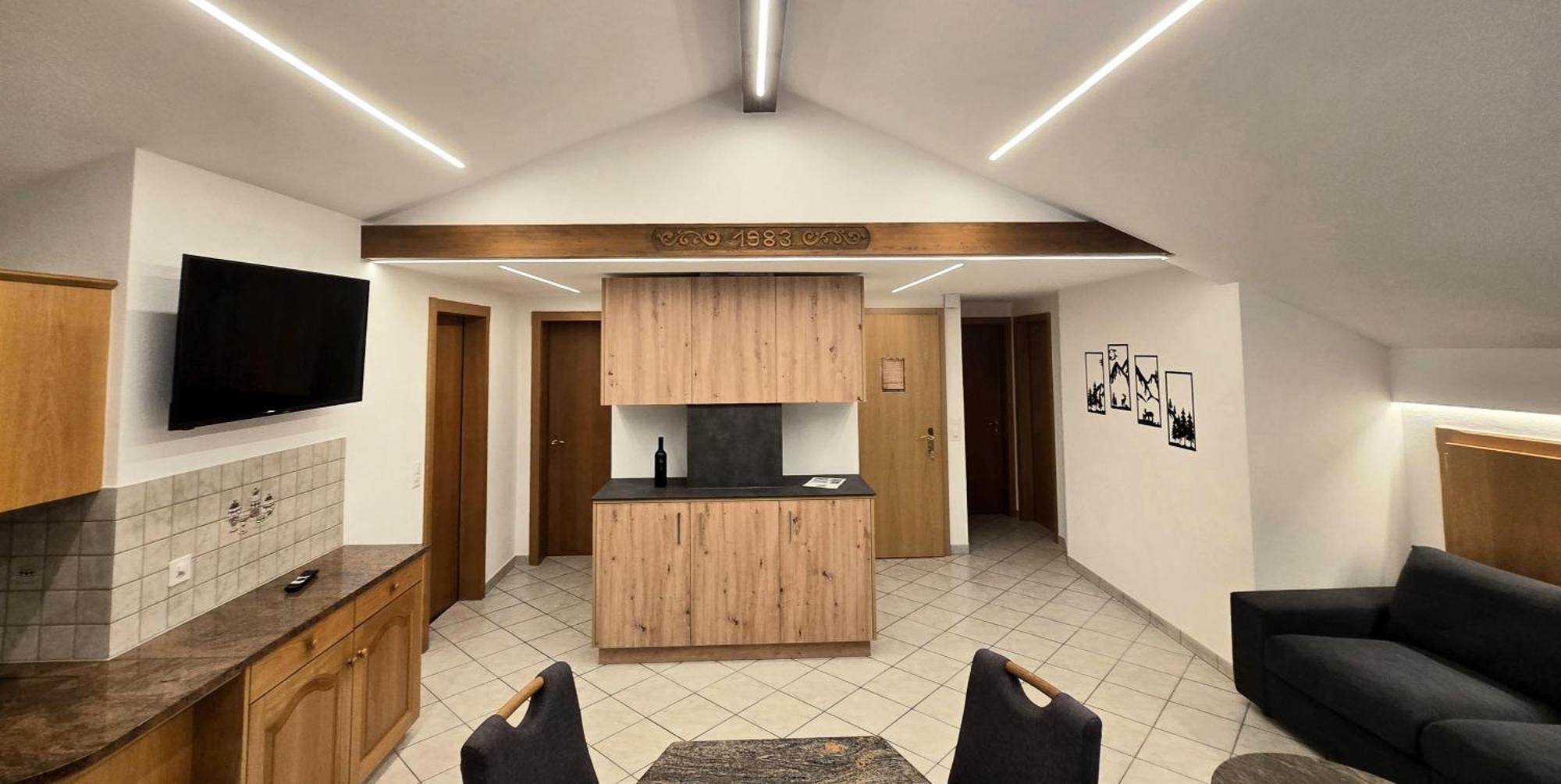 Ferienhaus Adonis Saas-Grund Buitenkant foto